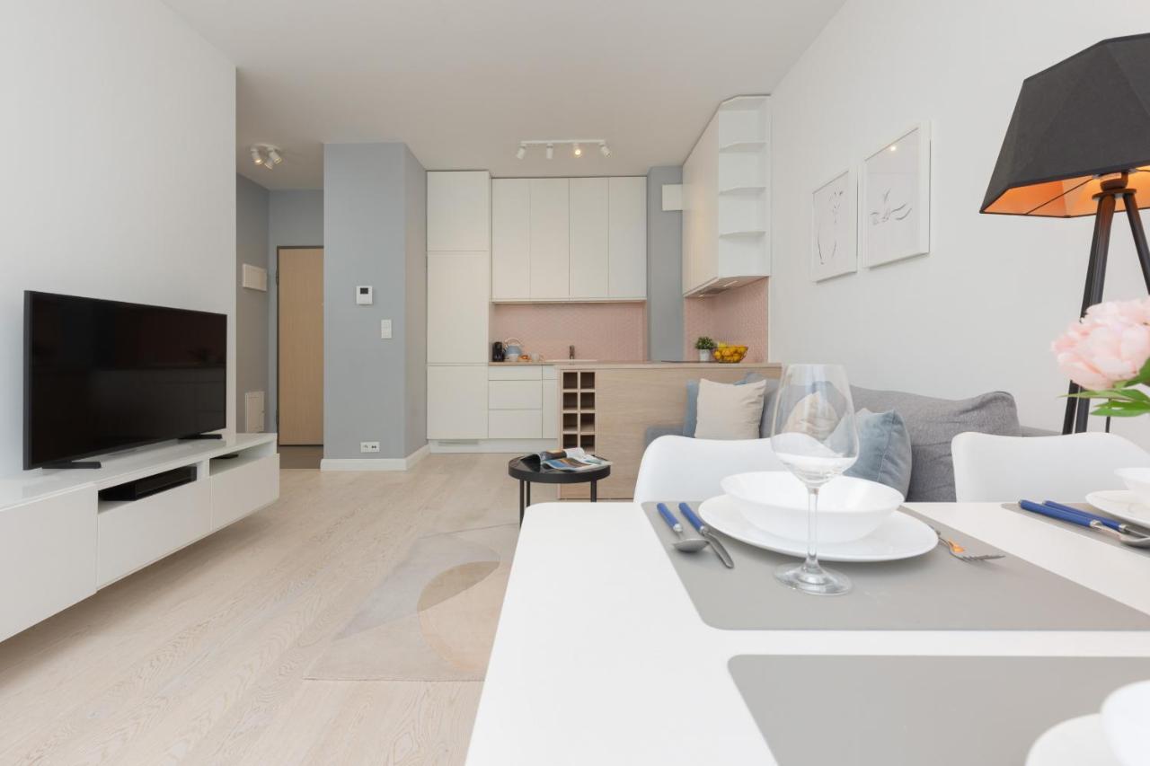 Sarmacka Apartment With Balcony Warsaw Wilanow By Noclegi Renters Eksteriør bilde
